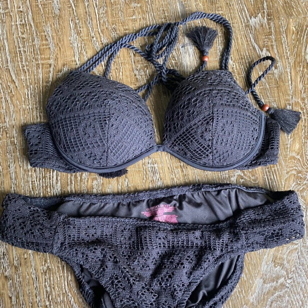Victoria's Secret Black Lace Crochet two-piece bikini size 36B / Large bottom